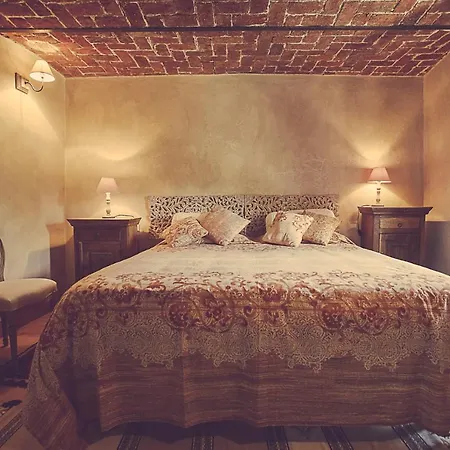 Relais Di Charme Frazione Chiavolino Villa Pollone Exterior photo
