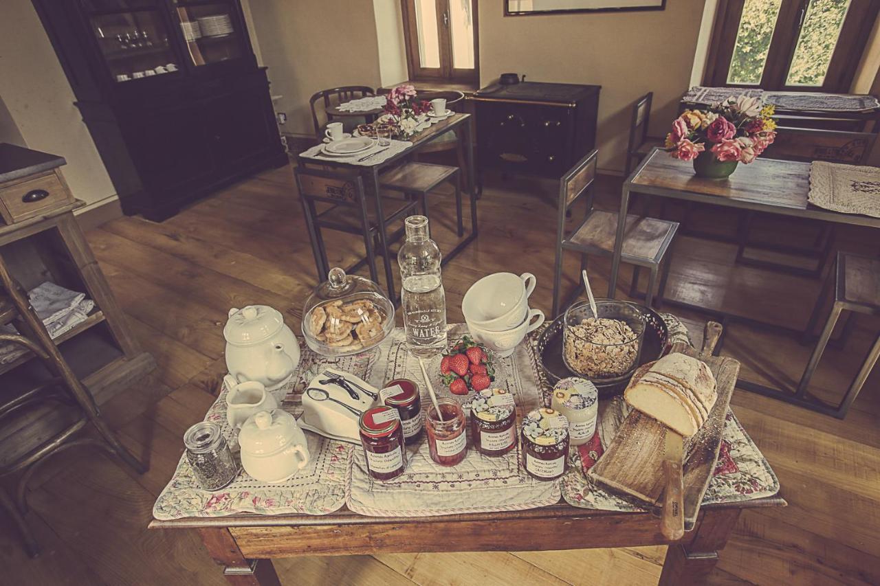 Relais Di Charme Frazione Chiavolino Farm stay *